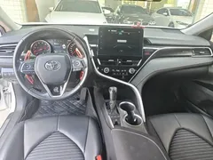 2022 Toyota Camry 2.0S Knight, белый — фото 5