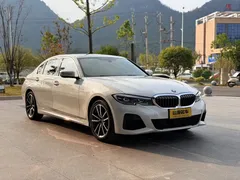 2022 BMW 3 Series 320Li M Sport Package, белый — фото 3