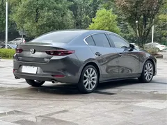2021 Mazda 3 2.0L AT — фото 4