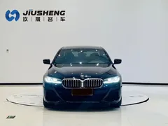 2021 BMW 5 Series 525Li M Sport Package, чёрный — фото 2