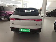 2023 BYD Song Pro Champion DM-i PHEV 71km Exceed, белый — фото 6