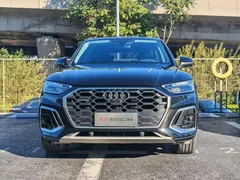 2021 Audi Q5L 45 TFSI Luxury Dynamic, чёрный — фото 2