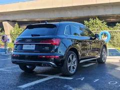 2021 Audi Q5L 45 TFSI Luxury Dynamic, чёрный — фото 4