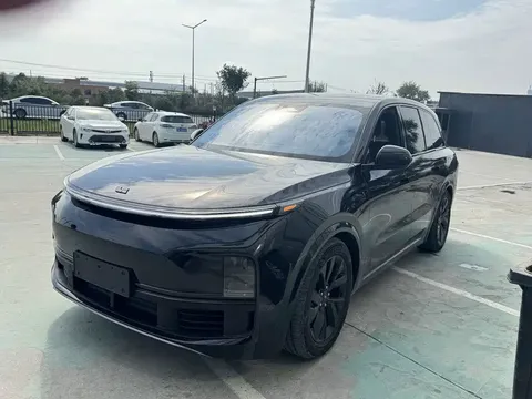 2023 Li Auto L8