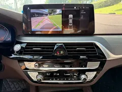 2022 BMW 5 Series 530Li Leading M Sport Package, белый — фото 10