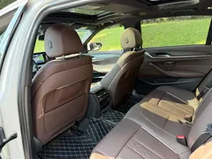 2022 BMW 5 Series 530Li Leading M Sport Package, белый — фото 11
