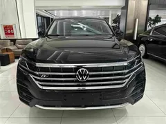 2021 Volkswagen Touareg 3.0TSI Sport Package, чёрный — фото 2