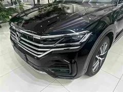 2021 Volkswagen Touareg 3.0TSI Sport Package, чёрный — фото 4