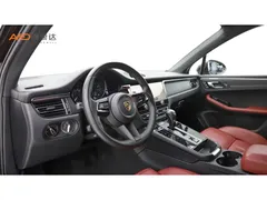 2023 Porsche Macan 2.0T — фото 6