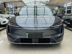 2025 Li Auto i6 2WD Standard — фото 2