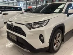 2022 Toyota RAV4 2.0L CVT 2WD Fashion Plus, белый — фото 1