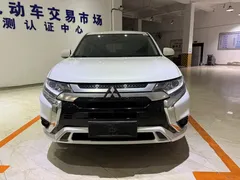 2021 Mitsubishi Outlander 2.0L 2WD 5 Seats, белый — фото 2