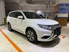 2021 Mitsubishi Outlander 2.0L 2WD 5 Seats, белый — фото 3