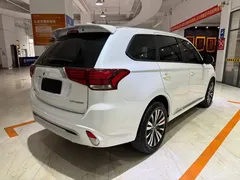 2021 Mitsubishi Outlander 2.0L 2WD 5 Seats, белый — фото 4