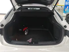 2023 Changan UNI-V 1.5T Premium, белый — фото 4