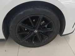 2023 Changan UNI-V 1.5T Premium, белый — фото 6