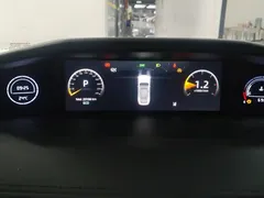 2023 Changan UNI-V 1.5T Premium, белый — фото 14