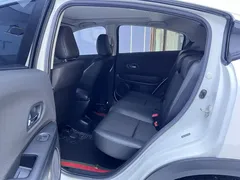 2022 Honda Vezel 1.5L CVT Pioneer, белый — фото 13