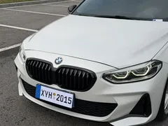 2021 BMW 1 Series 120i M Sport Night Edition, белый — фото 15