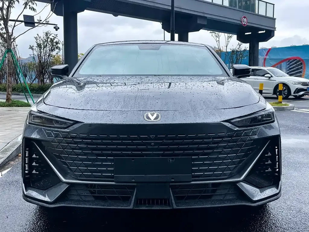 2023 Changan UNI-V 1.5T Premium