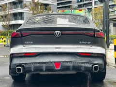 2023 Changan UNI-V 1.5T Premium — фото 5