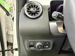 2021 Mercedes-Benz GLB 200 Sport, белый — фото 14