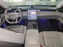 2022 Nio ET5 75kWh, синий — фото 13