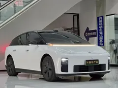 2025 Li Auto i6 2WD Standard, белый — фото 3