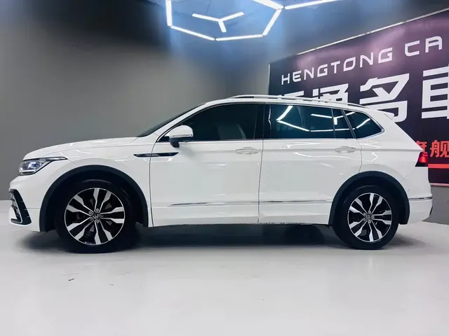 2022 Volkswagen Tiguan L 330TSI AT 2WD R-Line