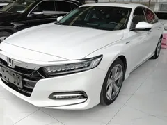 2021 Honda Accord 2.0L Hybrid Limited Edition, белый — фото 1