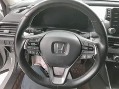 2021 Honda Accord 2.0L Hybrid Limited Edition, белый — фото 15