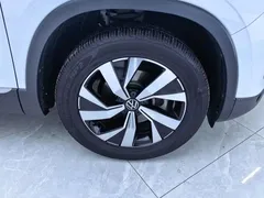 2021 Volkswagen Tayron 330TSI 2WD 3rd Anniversary Limited, белый — фото 6