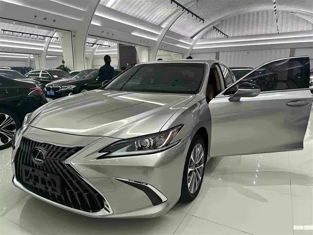 2022 Lexus ES 200 Excellence