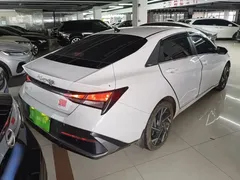 2023 Hyundai Elantra 1.5L CVT GLX Elite, белый — фото 7