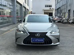 2021 Lexus ES 200 Excellence — фото 2