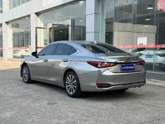 2021 Lexus ES 200 Excellence — фото 9