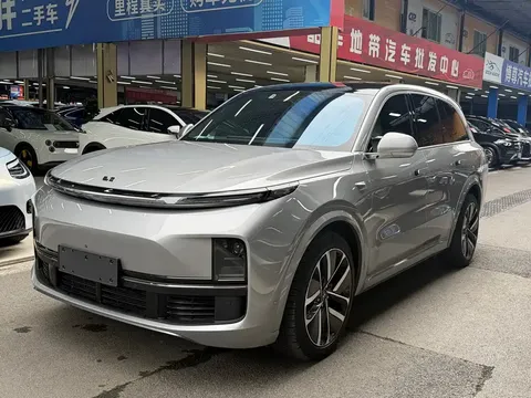 2023 Li Auto L8 Air