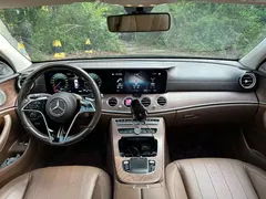 2022 Mercedes-Benz E-Class E 350 e L PHEV Sedan, чёрный — фото 5