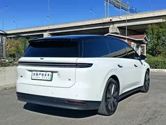 2025 Li Auto i8 Standard, белый — фото 7