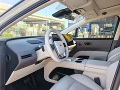 2025 Li Auto i8 Standard, белый — фото 14