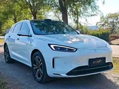 2025 Aito M5 EREV Ultra 2WD, белый — фото 1