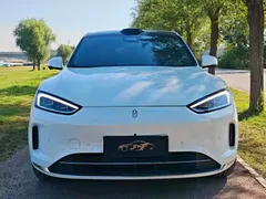2025 Aito M5 EREV Ultra 2WD, белый — фото 2