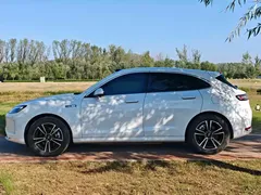 2025 Aito M5 EREV Ultra 2WD, белый — фото 8