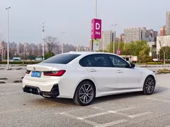 2024 BMW 3 Series 320Li M Sport Package, белый — фото 4