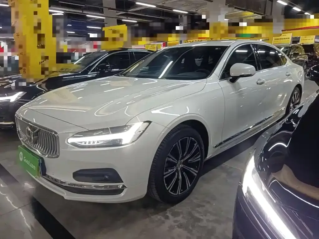 2021 Volvo S90