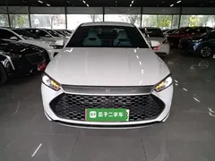 2024 BYD Qin PLUS Honor DM-i PHEV 55km Leading, белый — фото 3