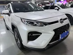 2023 Toyota Wildlander 2.0L CVT 4WD Luxury Plus, белый — фото 3