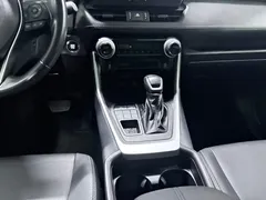 2023 Toyota Wildlander 2.0L CVT 4WD Luxury Plus, белый — фото 13