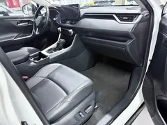 2023 Toyota Wildlander 2.0L CVT 4WD Luxury Plus, белый — фото 15