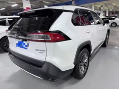 2023 Toyota Wildlander 2.0L CVT 4WD Luxury Plus, белый — фото 21